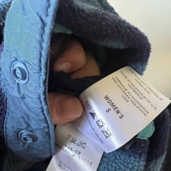 Patagonia Women’s Blue Polka Dot Synchilla Snap-T Fleece Small - Picture 8 of 8
